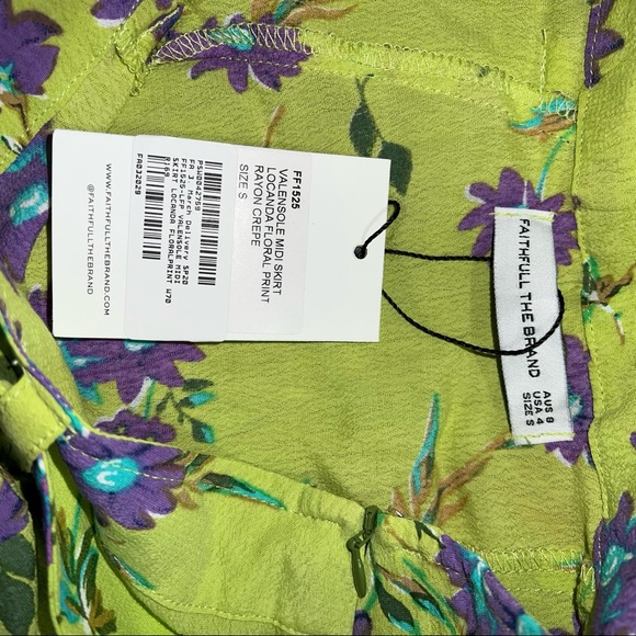 Faithfull the brand floral skirt size S - Picture 4 of 4